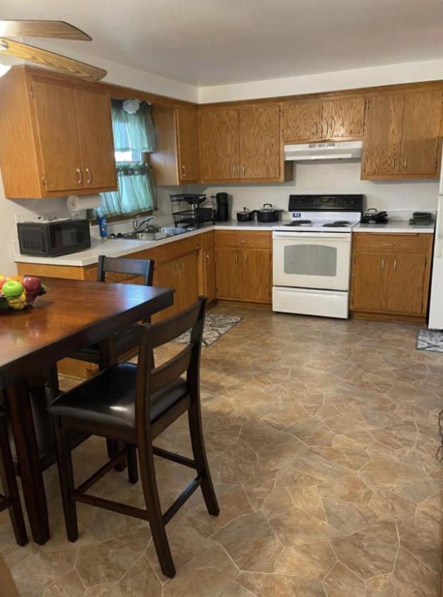 Lovely 3bd 1bath In Apartamento Nueva York